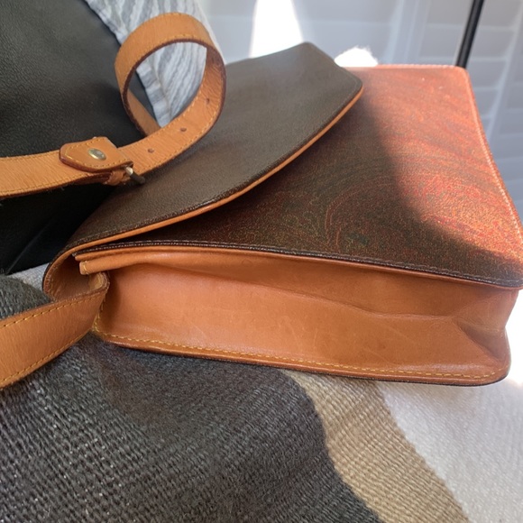 GONE! Etro Milano Crossbody - no longer available - Picture 4 of 17